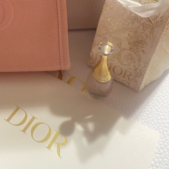 5 piece Dior mini snap, Dapper jadore 5ml perfume in Dior Box w Card - Picture 3 of 7